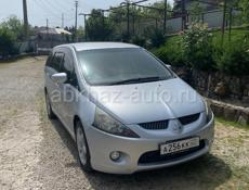 Mitsubishi Grandis