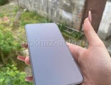 продаю Xiaomi 13 на 256гб 