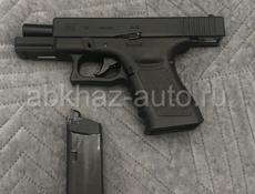 продается страйкбольный Glock 19