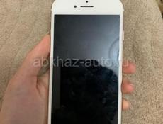 Продаю iPhone 7