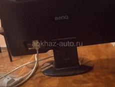 ПРОДАМ МОНИТОР СО СВОИМИ ПРОВОДАМИ  !! 20. ДЮЙМОВ