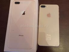 Продам iPhone 8+