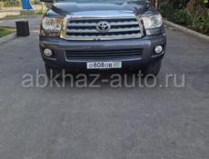 Toyota Sequoia