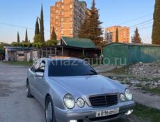 Mercedes-Benz E-Класс