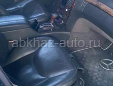 Mercedes-Benz 200-Series