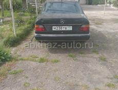 Mercedes-Benz 124
