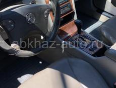 Mercedes-Benz 200-Series
