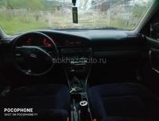 Audi 100