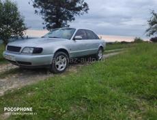 Audi 100