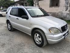 Mercedes-Benz ML
