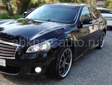 Nissan fuga