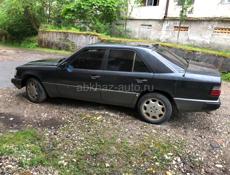 Mercedes-Benz 124