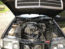 Mercedes-Benz 124