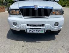 Lincoln Navigator