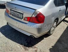 Nissan fuga