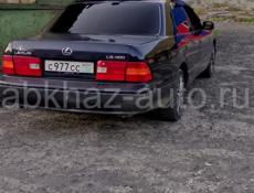 Lexus LS
