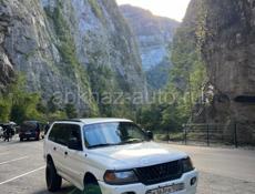Mitsubishi Montero