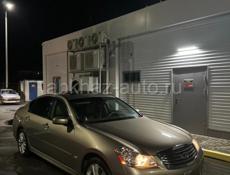 Infiniti M35