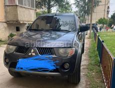 Mitsubishi L 200