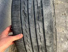 Одна шина от лексуса is 225/40 r18 brigstone