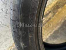 Одна шина от лексуса is 225/40 r18 brigstone