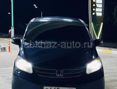 Honda FR-V