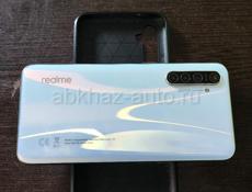 Продам телефон Realme