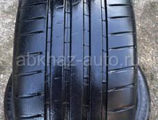 Michelin Pilot Sport 4S R19 235/40