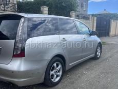 Mitsubishi Grandis