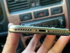 iPhone X 64 гига без сколов и царапин.