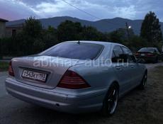 Mercedes-Benz 200-Series