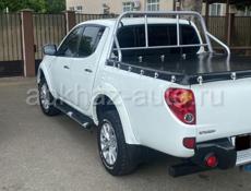 Mitsubishi L 200