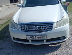 Nissan fuga