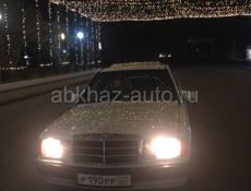 Mercedes-Benz 190