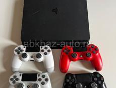 Playstation 4 slim 