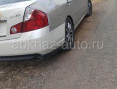 Nissan fuga
