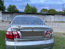 Nissan Almera
