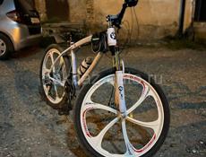 Продам велосипед 26 диаметр колес 