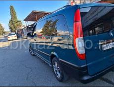 Mercedes-Benz Viano