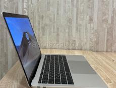 Macbook Pro 13 2017 i5 256GB