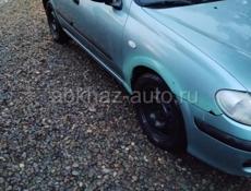 Nissan Almera