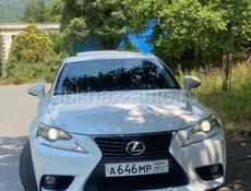 Lexus IS