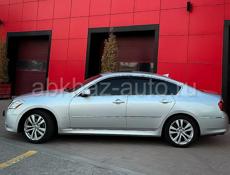 Infiniti M35