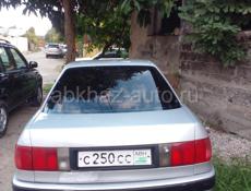 Audi 80