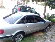 Audi 80