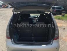 Mitsubishi Grandis