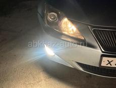 Фары на Lexus IS 250