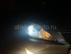 Фары на Lexus IS 250