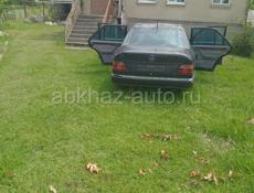 Mercedes-Benz 124