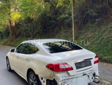Nissan fuga